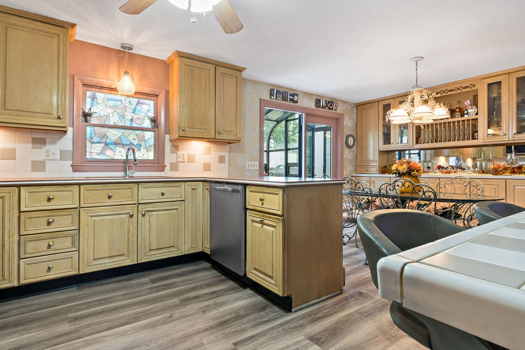 111 Jefferson Drive Coventry, RI 02816 - Photo 6 of 36