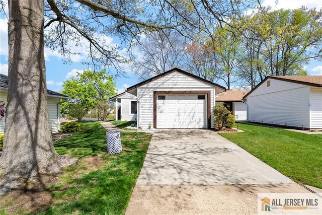 $419,000 | 265 Crosse Drive, Unit 265A, Monroe Township, NJ 08831