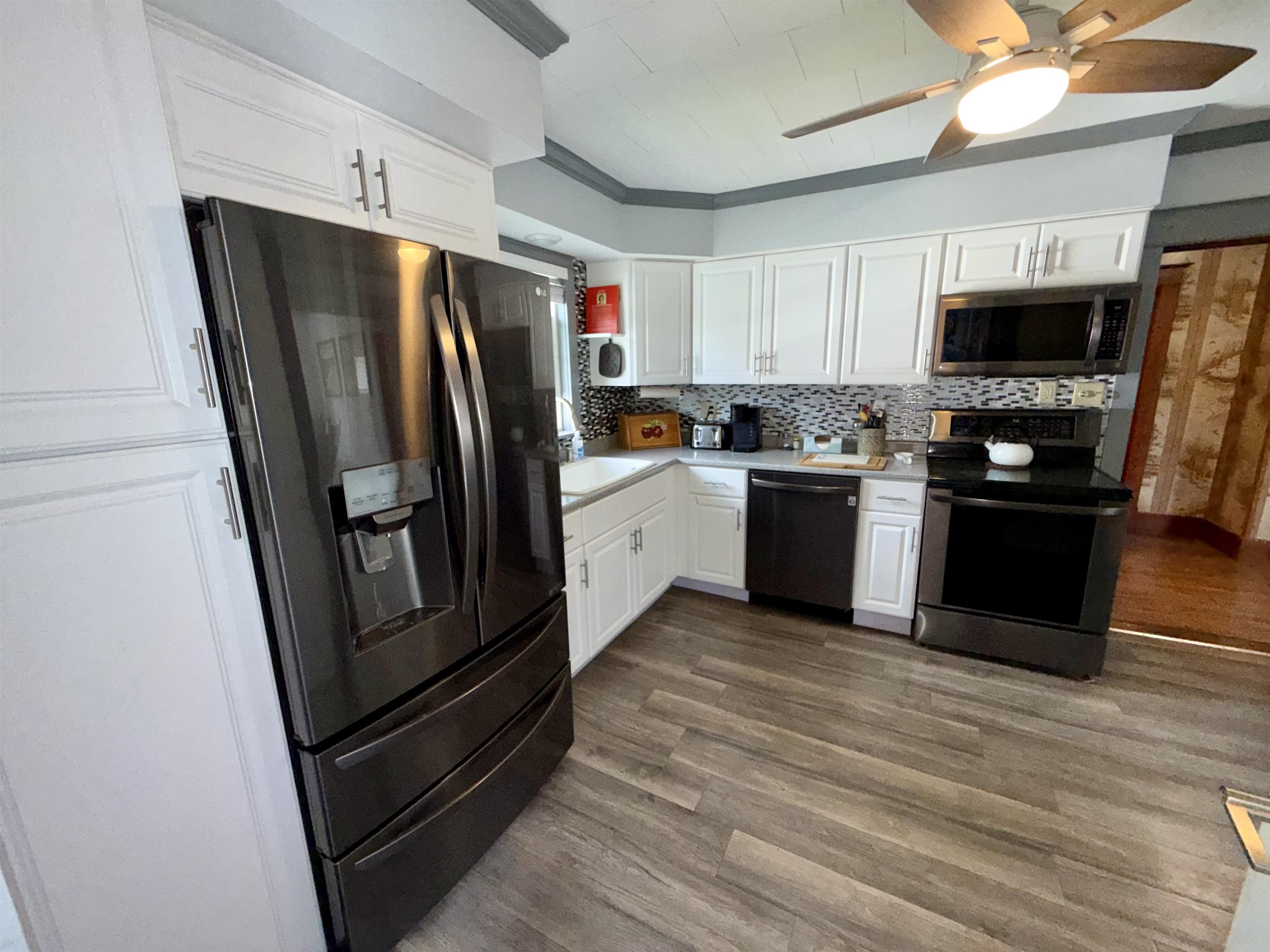 305 Union Street Newport, VT 05855 - Photo 11 of 59