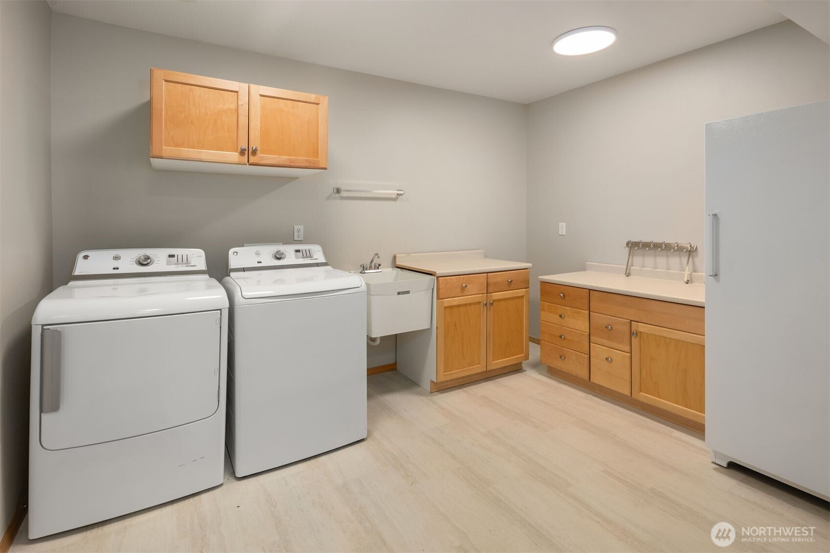 4210 182nd Avenue Southeast Issaquah, WA 98027 - Photo 21 of 33