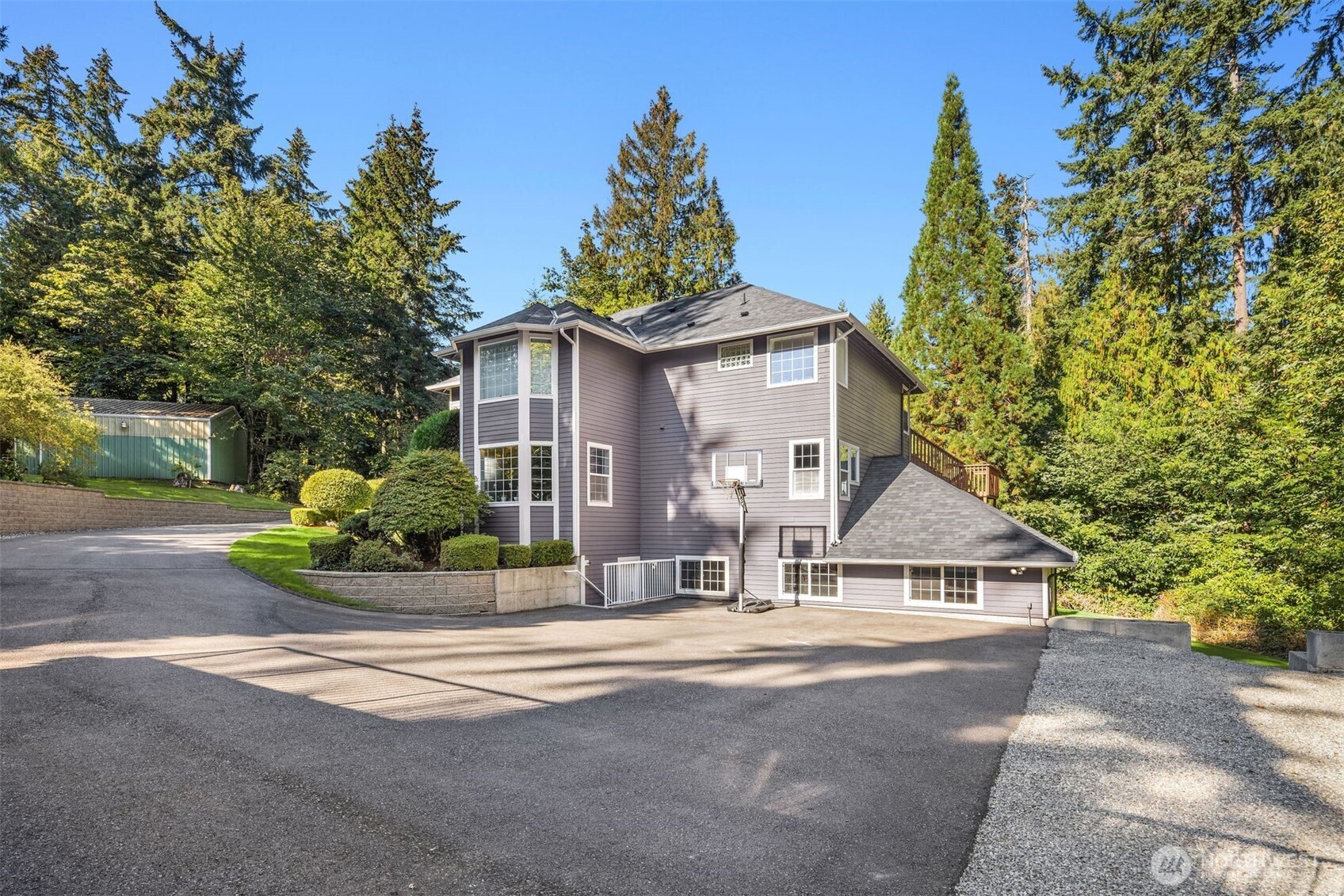 4210 182nd Avenue Southeast Issaquah, WA 98027 - Photo 27 of 33