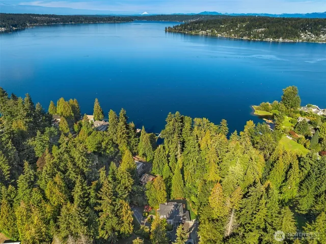 $2,650,000 | 4210 182nd Avenue Southeast, Issaquah, WA 98027