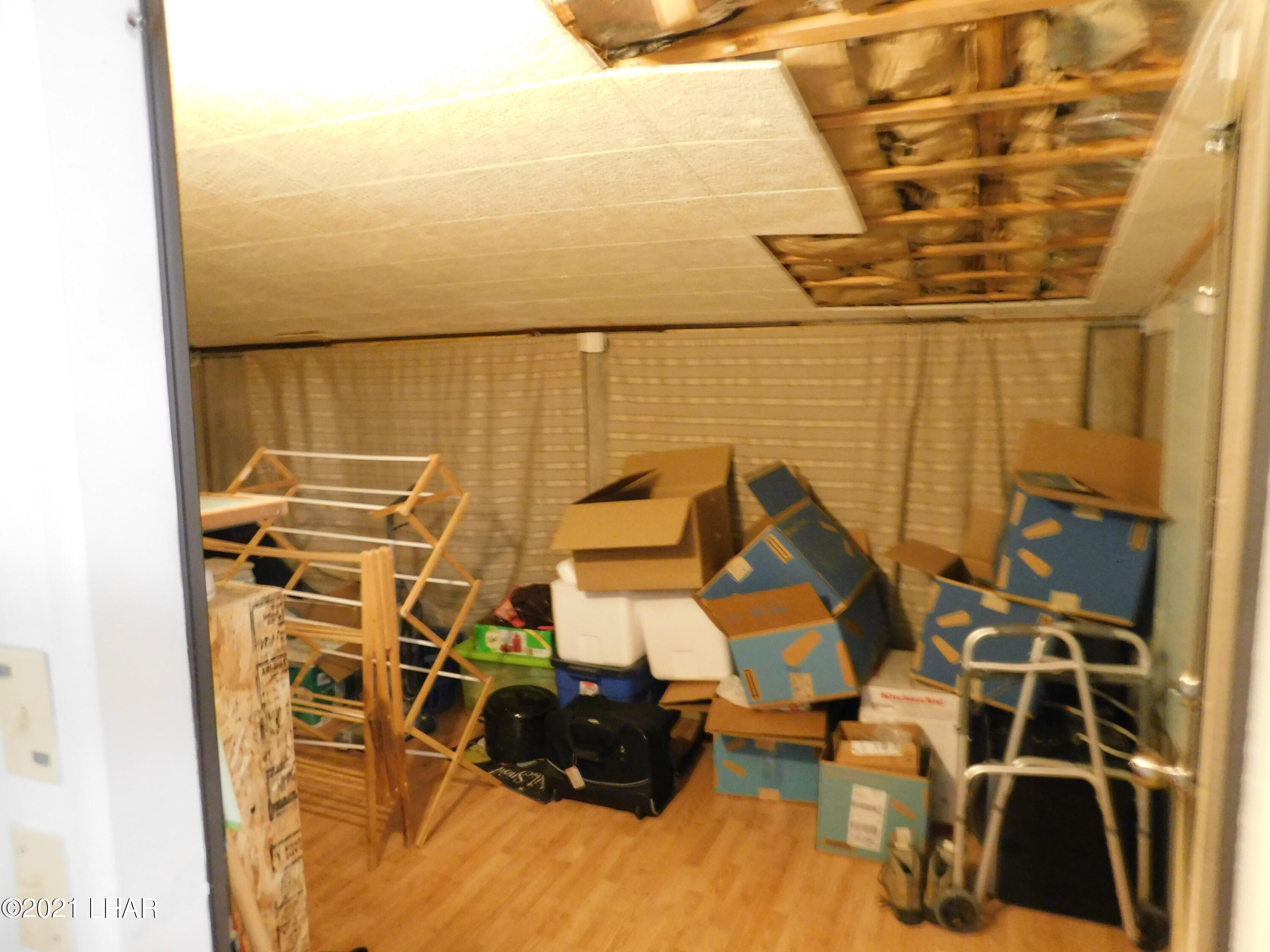 1240 Acacia Road, Unit 139 Quartzsite, AZ 85346 - Photo 28 of 37 Storage room attached to home.