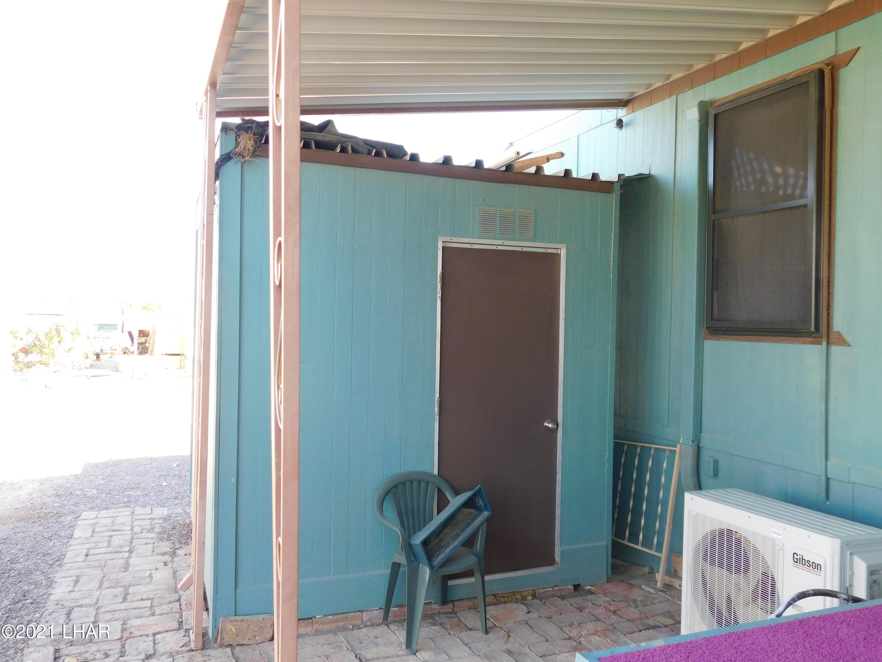 1240 Acacia Road, Unit 139 Quartzsite, AZ 85346 - Photo 32 of 37 Storage shed.