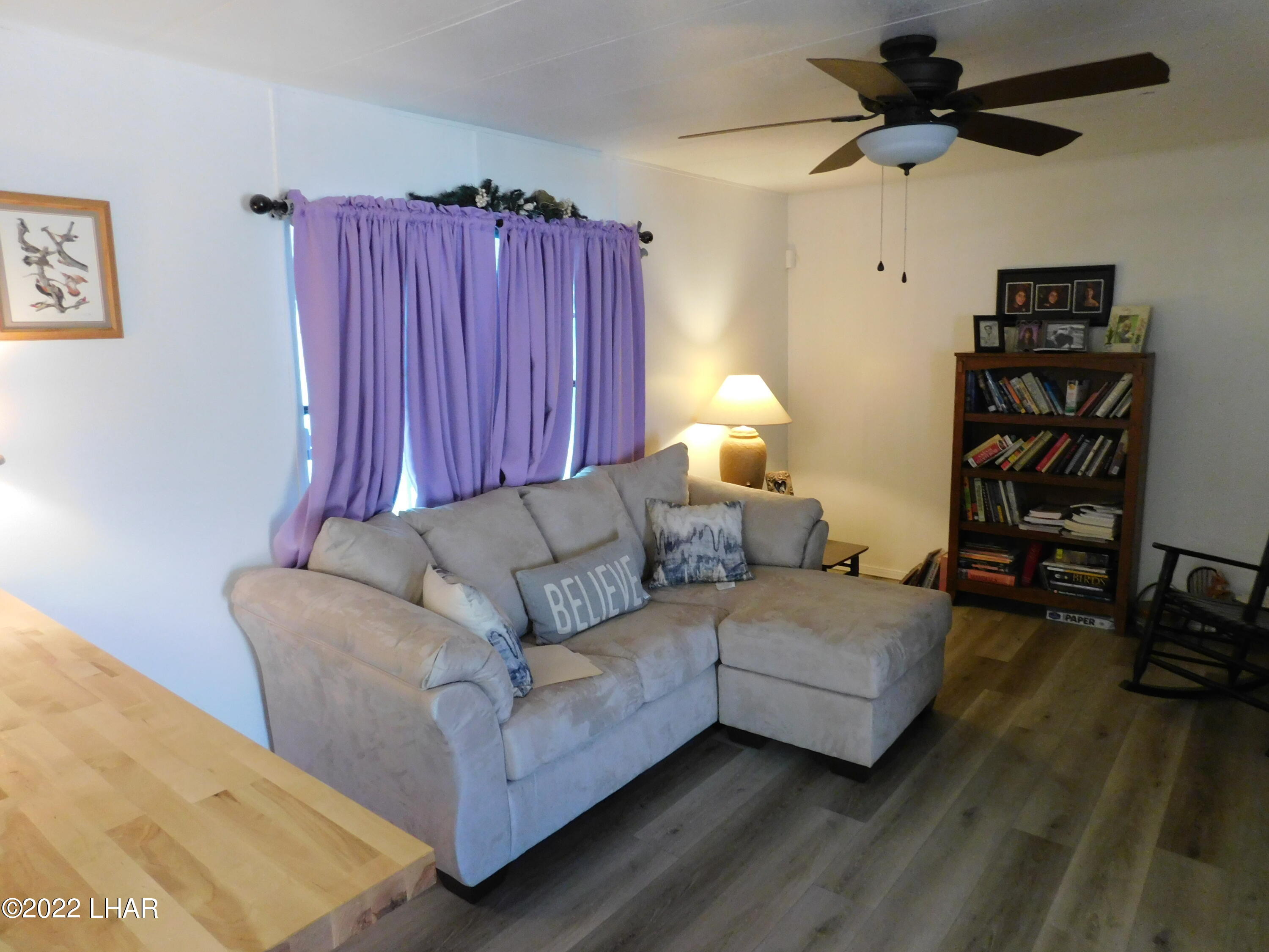1240 Acacia Road, Unit 139 Quartzsite, AZ 85346 - Photo 5 of 37 Living room