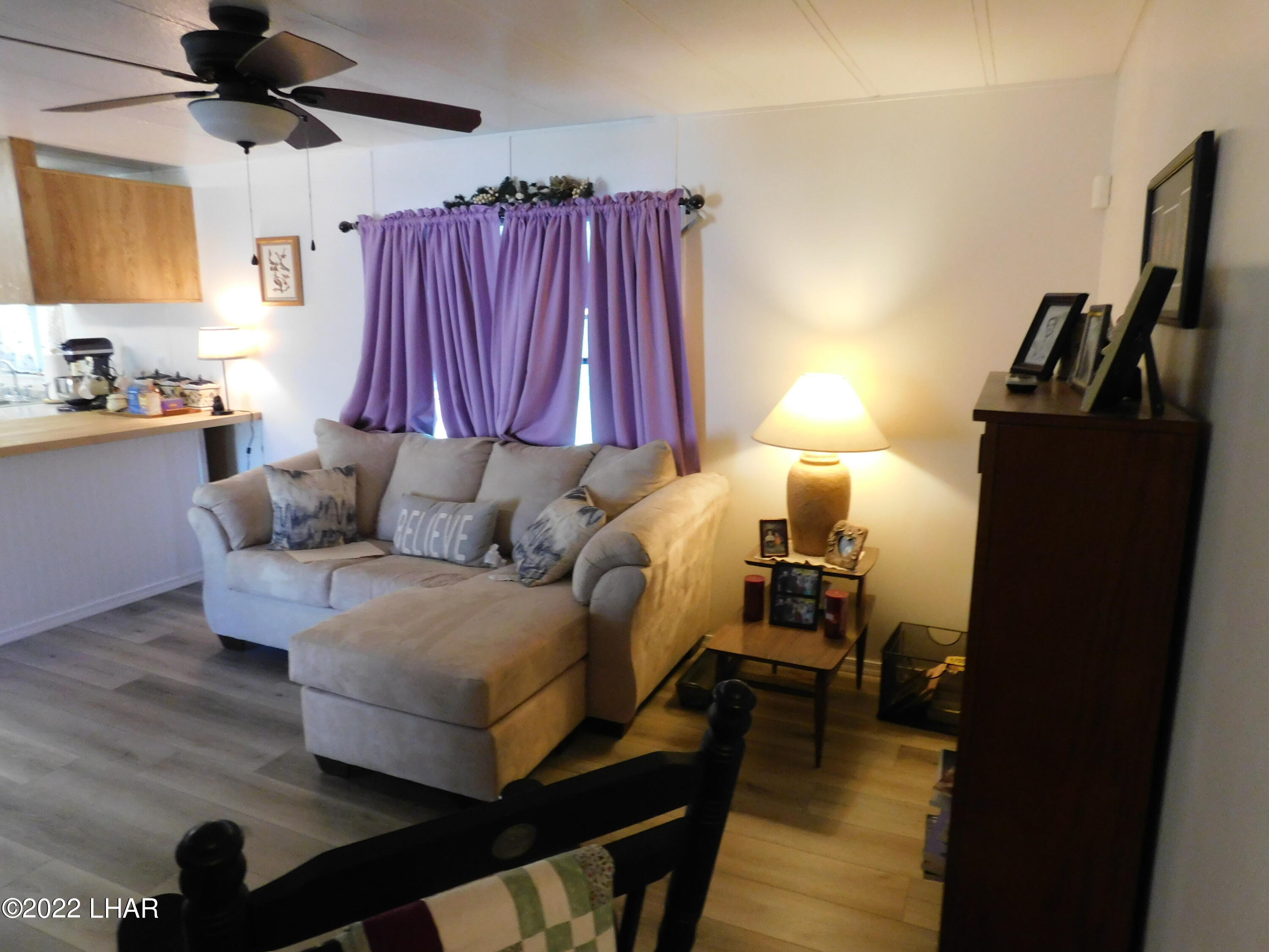 1240 Acacia Road, Unit 139 Quartzsite, AZ 85346 - Photo 8 of 37 Living room