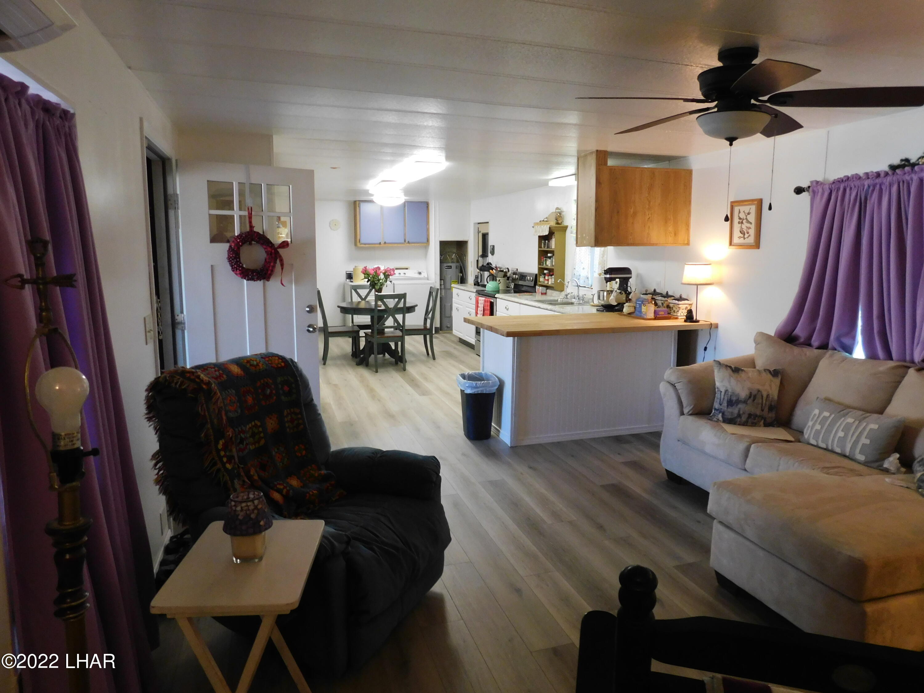1240 Acacia Road, Unit 139 Quartzsite, AZ 85346 - Photo 9 of 37 Living room to kitchen