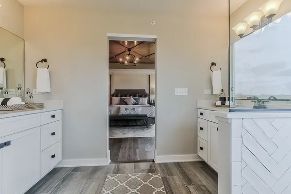 $1,476,050 | 120 39th Street, Downers Grove, IL 60515