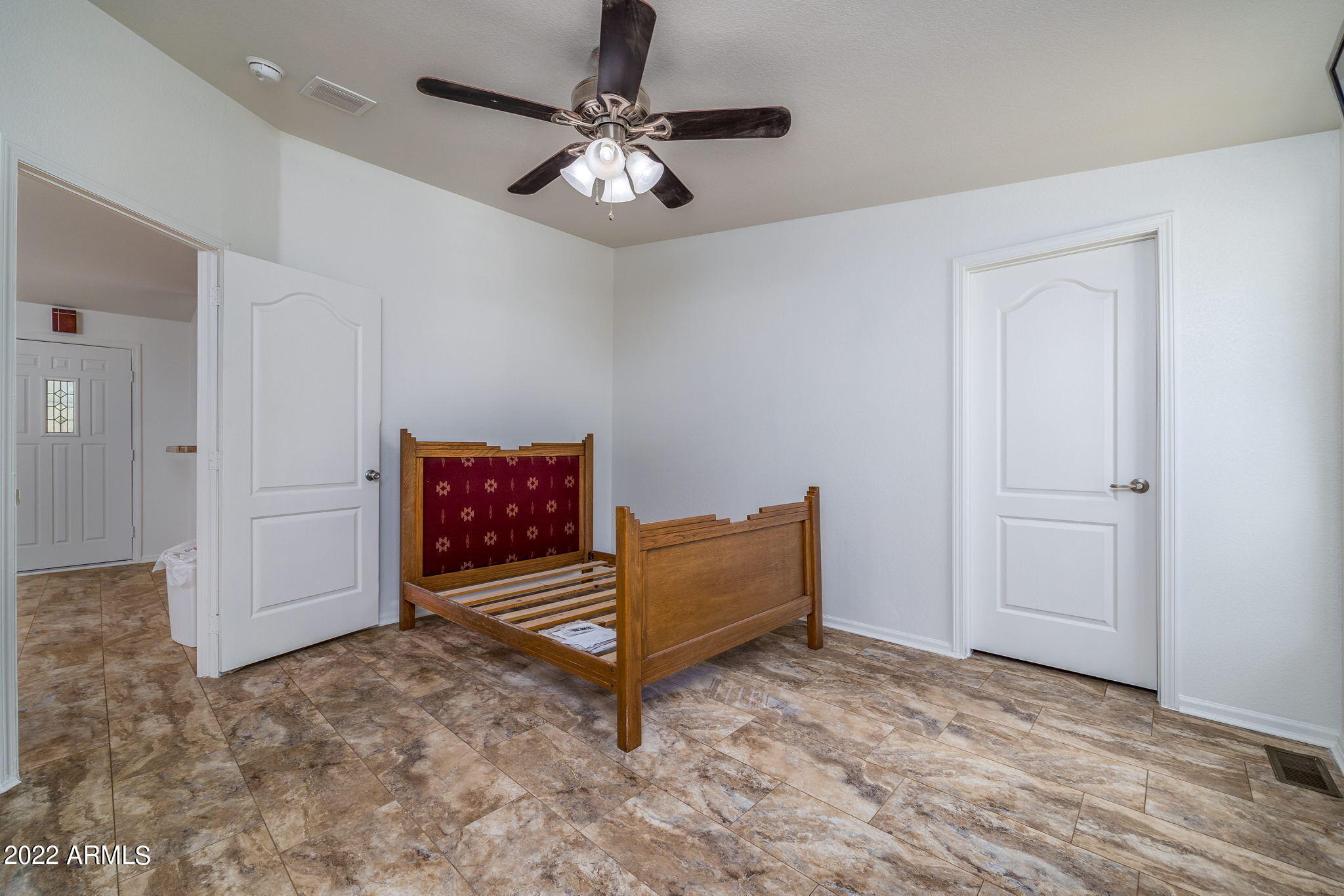 2053 Lumber Valley Road Overgaard, AZ 85933 - Photo 12 of 23 web_2053LumberValleyRd-Interior-SHightow