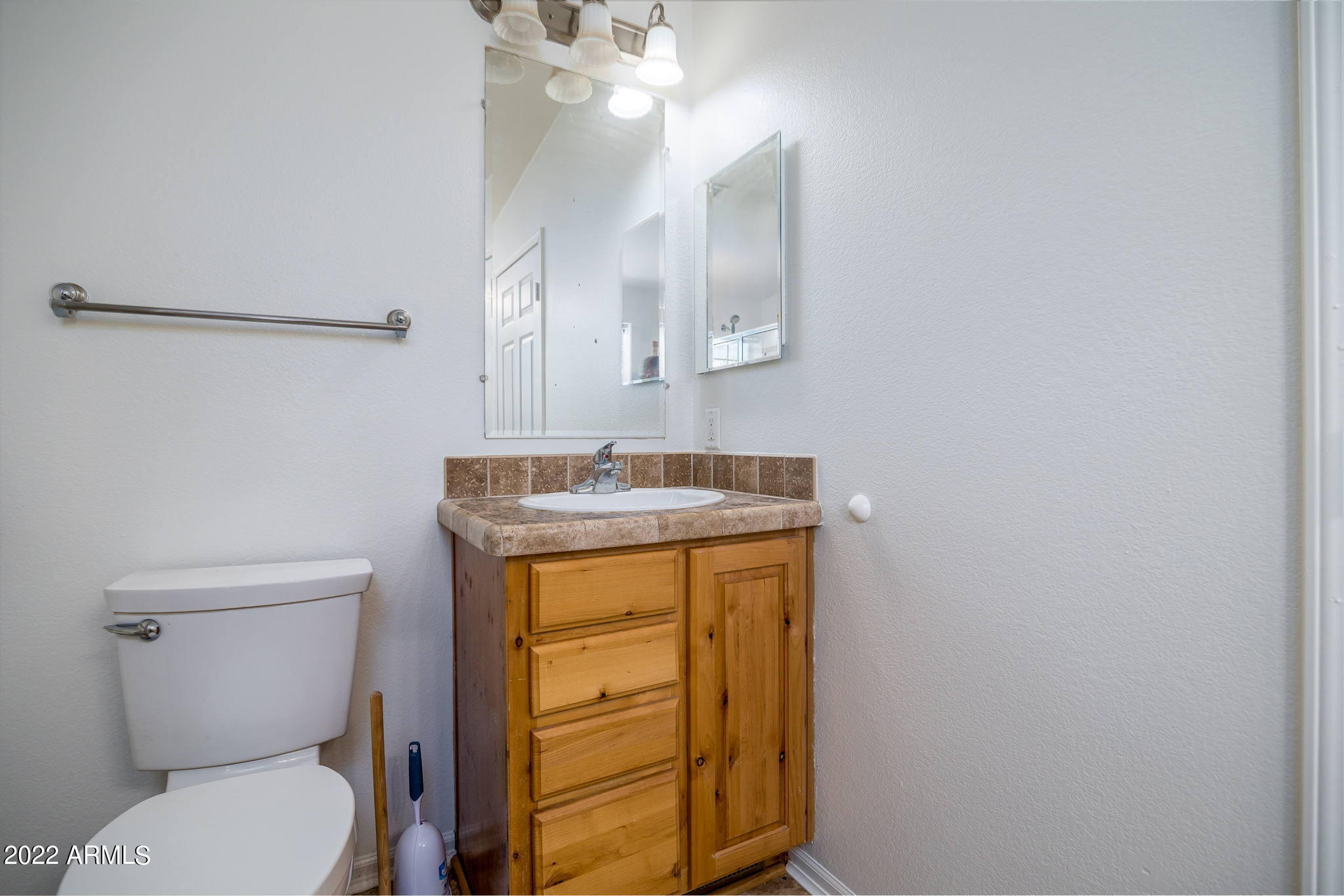 2053 Lumber Valley Road Overgaard, AZ 85933 - Photo 8 of 23 web_2053LumberValleyRd-Interior-SHightow