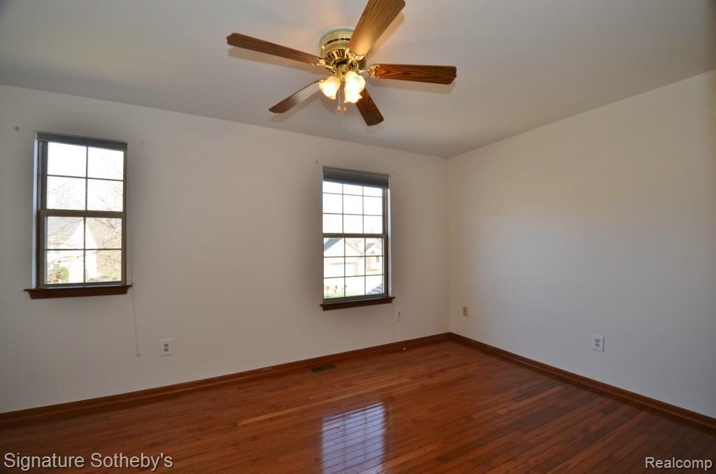 2888 Ranieri Drive Troy, MI 48085 - Photo 20 of 26 Third Bedroom.jpg