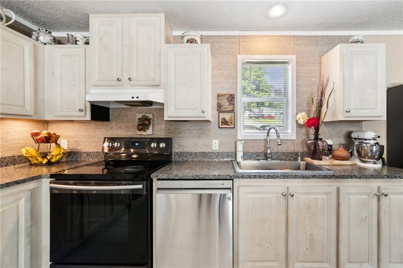 400 Richmond Road Imperial, PA 15126 - Photo 10 of 27 Gallery Image 10