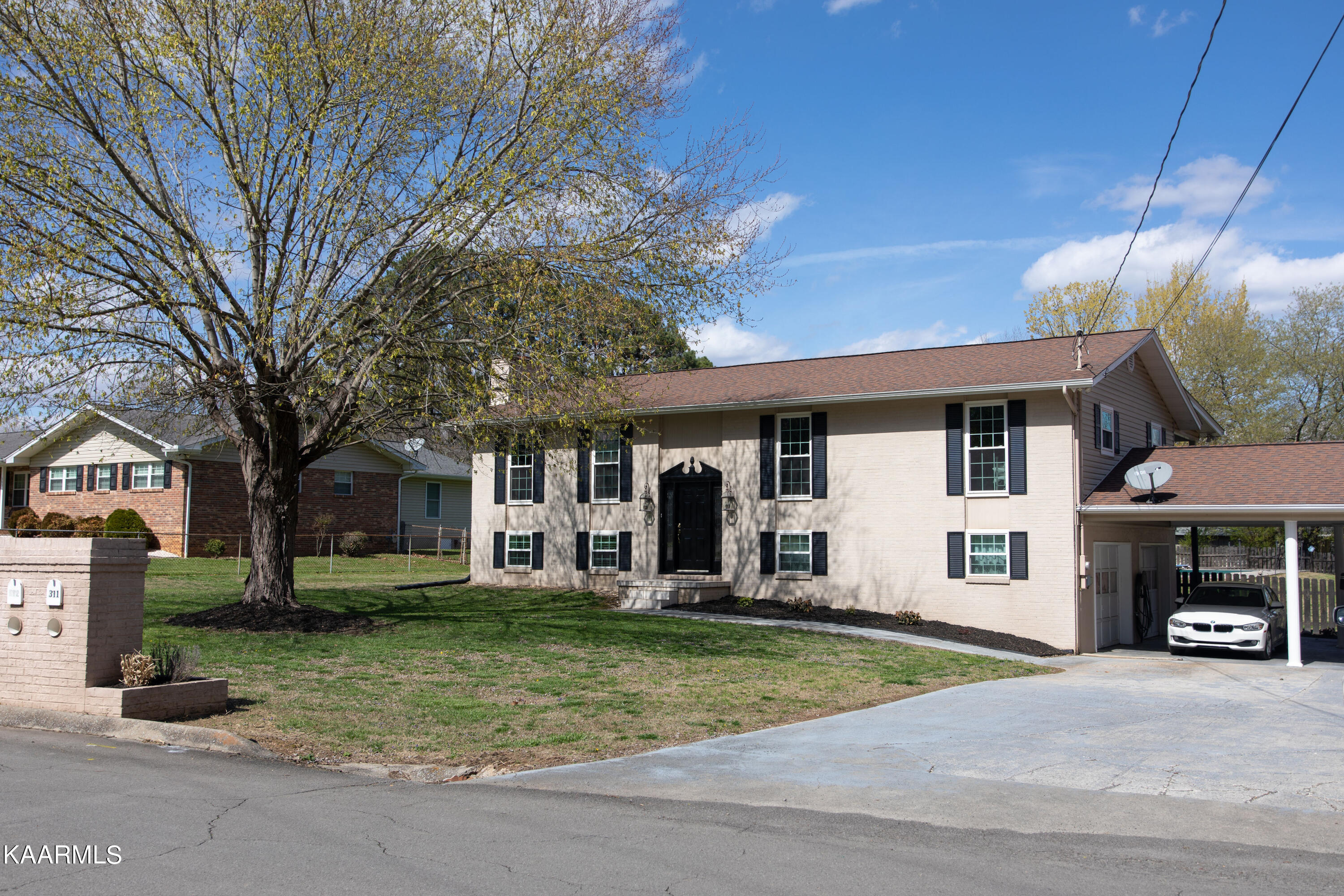 311 Yarnell Road Clinton, TN 37716 - Photo 1 of 49 DRE-1
