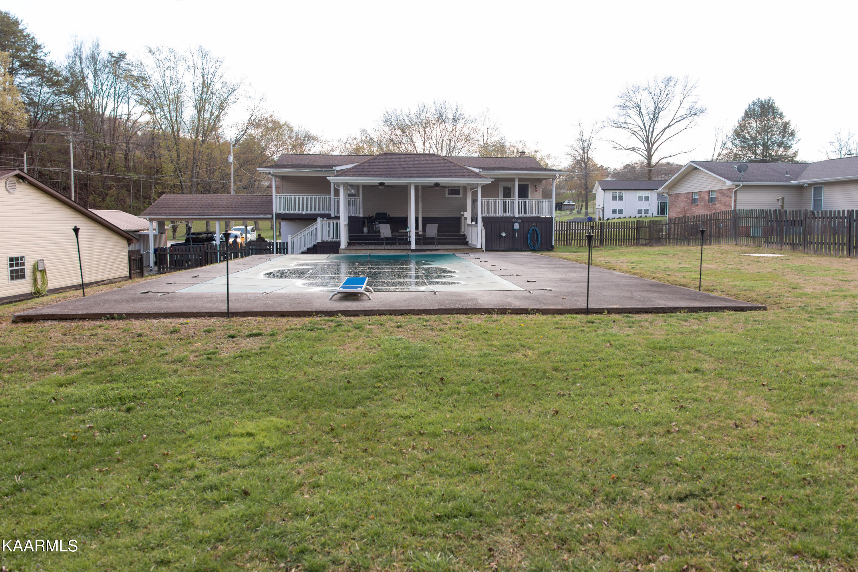 311 Yarnell Road Clinton, TN 37716 - Photo 6 of 49 DRE-15