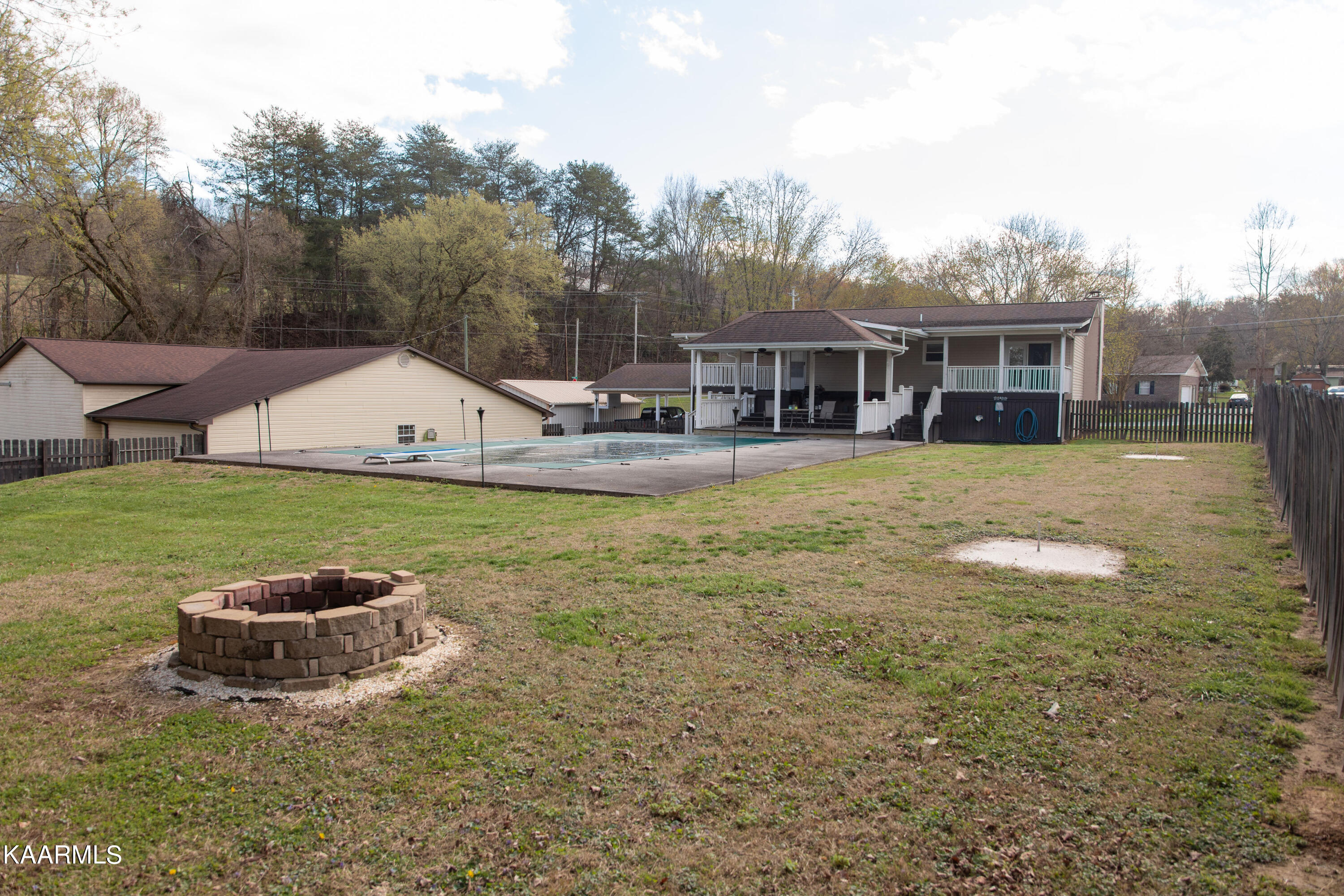 311 Yarnell Road Clinton, TN 37716 - Photo 7 of 49 DRE-16