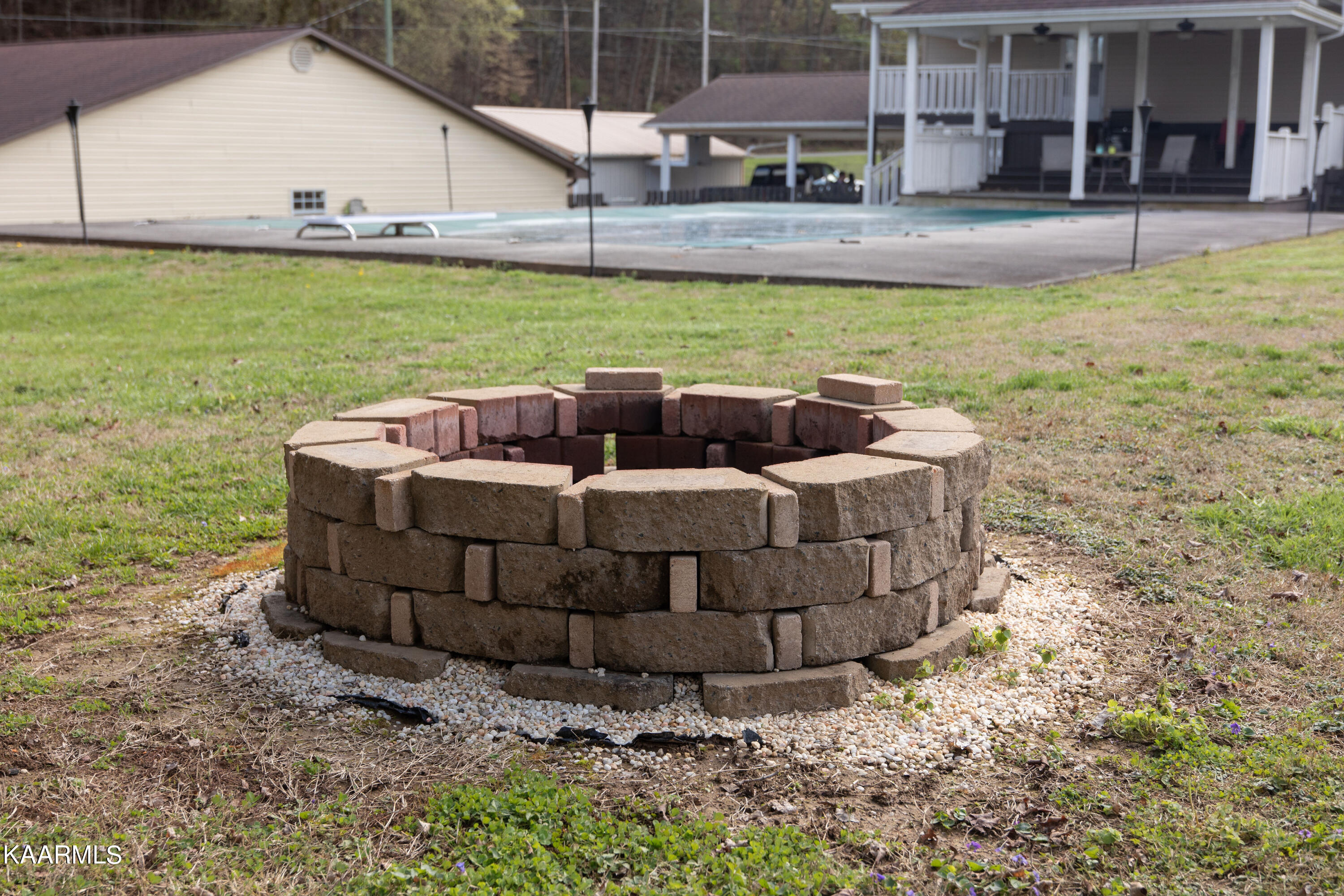 311 Yarnell Road Clinton, TN 37716 - Photo 8 of 49 DRE-17