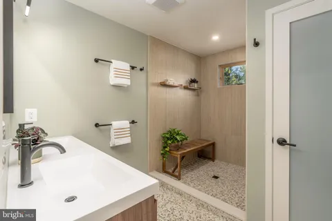 $1,385,000 | 3202 Edgewood Road, Kensington, MD 20895