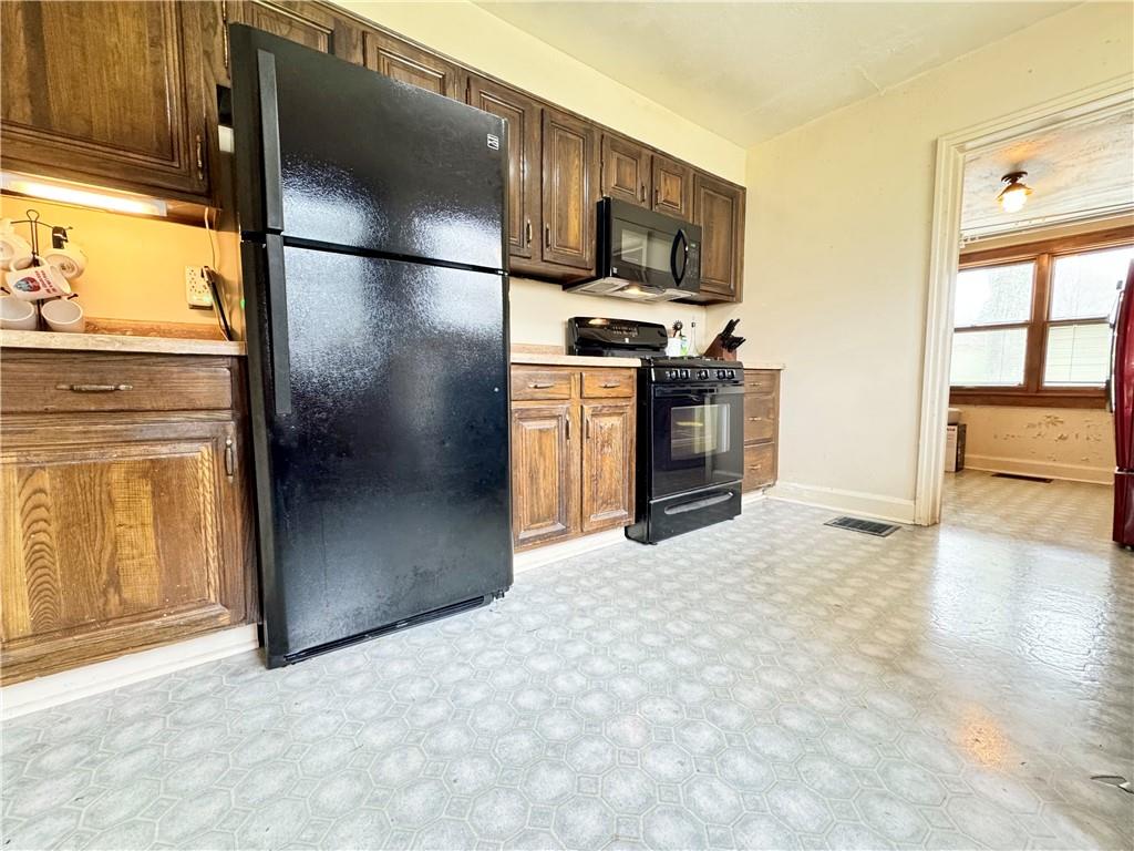 148 McClain Road Beaver Falls, PA 15010 - Photo 11 of 29