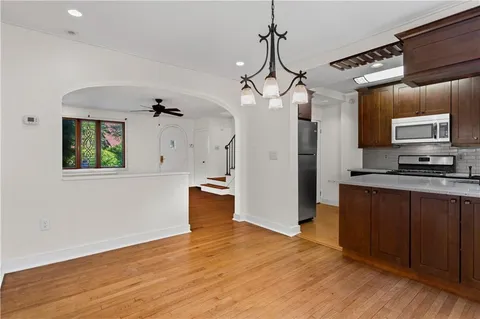 $450,000 | 561 South Negley Avenue, Unit 4, Pittsburgh, PA 15232