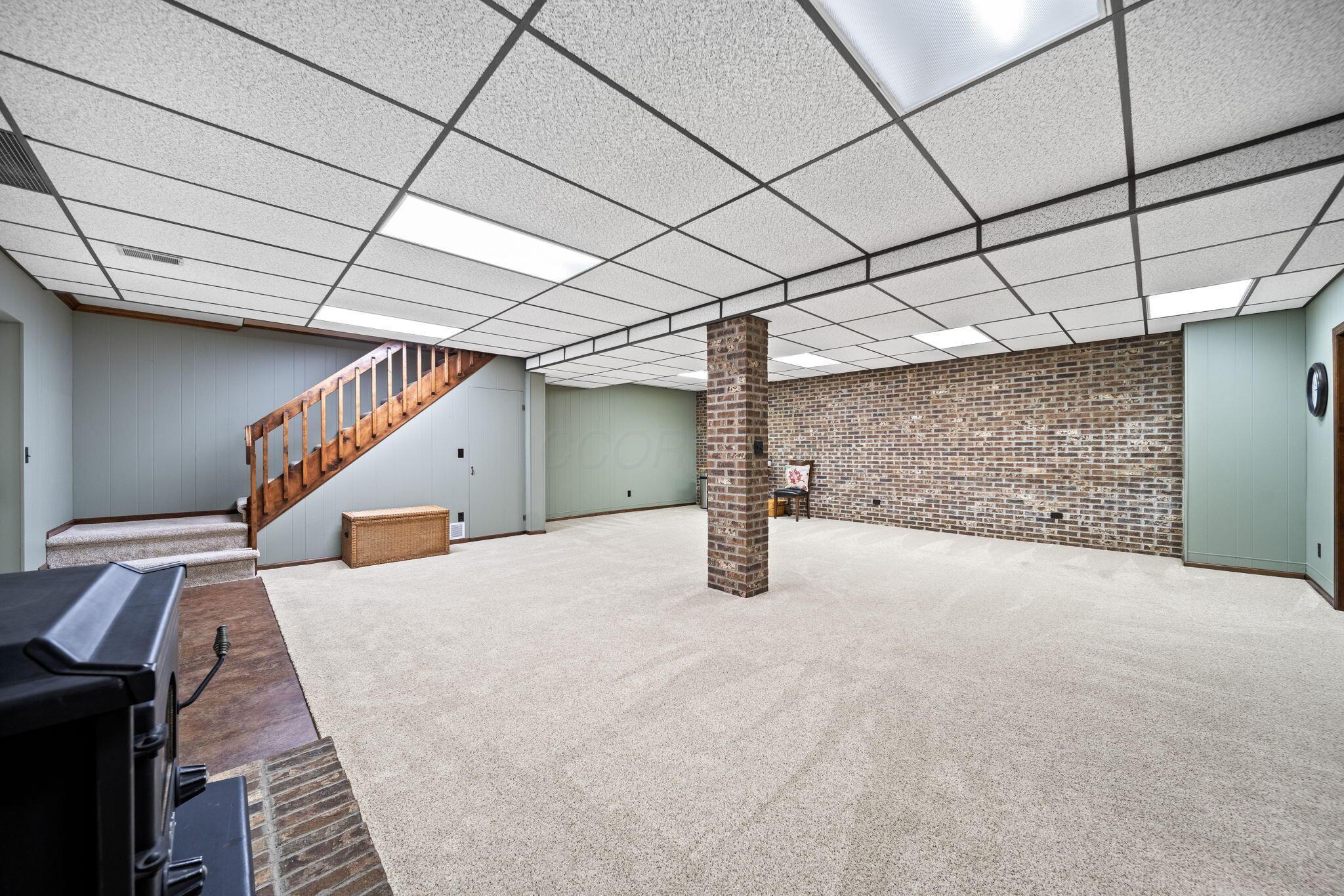 2125 Carriage Road Powell, OH 43065 - Photo 40 of 89 62-web-or-mls-DSC00031