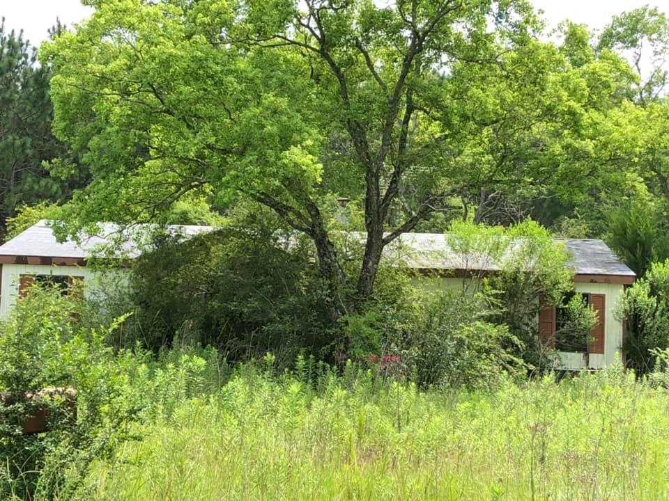 1922 Harrison Road DeFuniak Springs, FL 32433 - Photo 1 of 7 1922 Frnt of MH