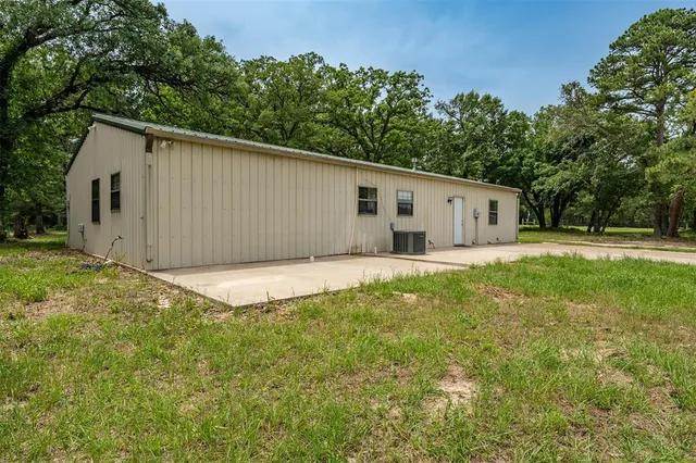 $450,000 | 14486 Vz County Road 4811, Chandler, TX 75758