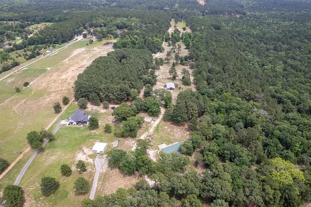 $450,000 | 14486 Vz County Road 4811, Chandler, TX 75758