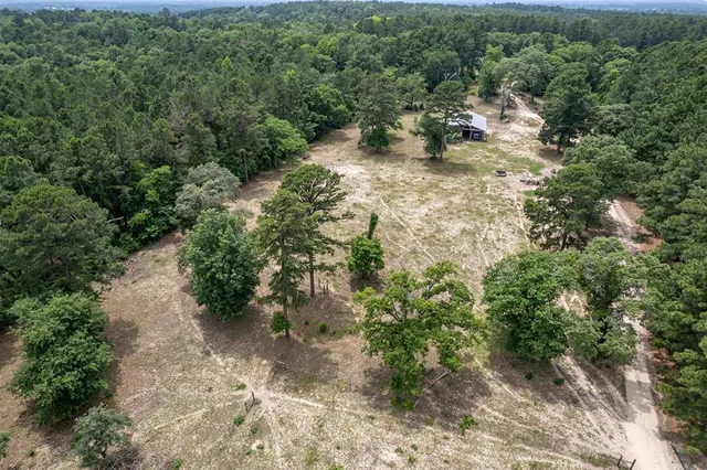 $450,000 | 14486 Vz County Road 4811, Chandler, TX 75758