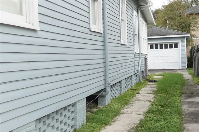 $1,800 | 2911 Calhoun Street, New Orleans, LA 70118