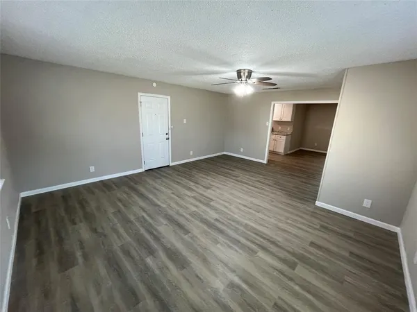 $1,850 | 3009 Clover Drive, Mesquite, TX 75150