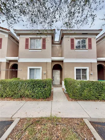 $3,000 | 4412 Woodland Circle, Unit 4412, Tamarac, FL 33319