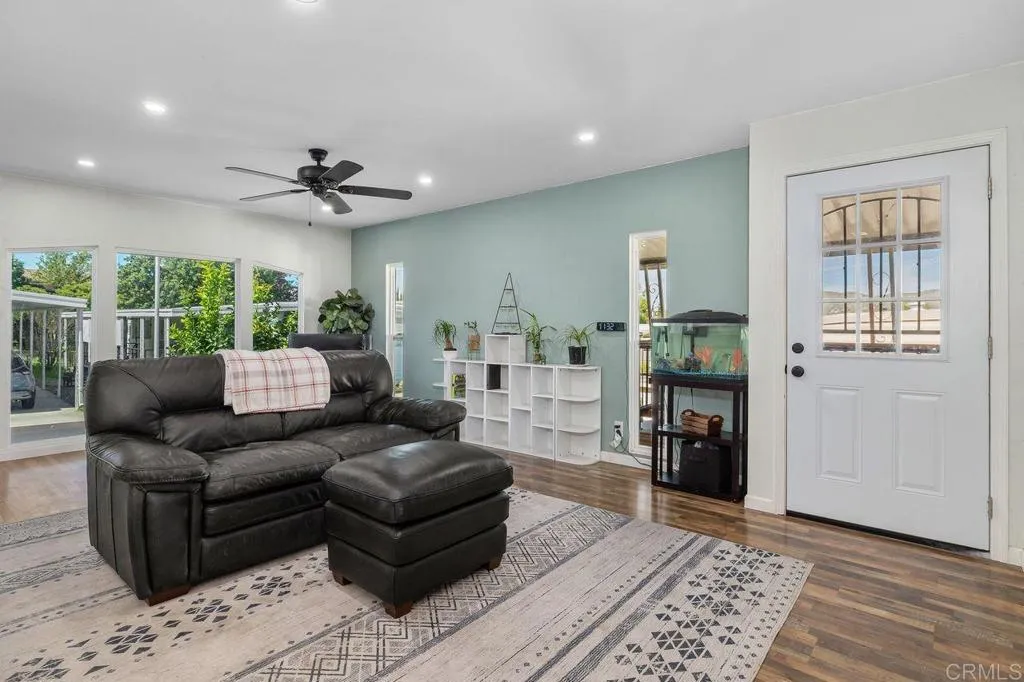 8301 Mission Gorge Road, Unit 86 Santee, CA 92071 - Photo 11 of 43