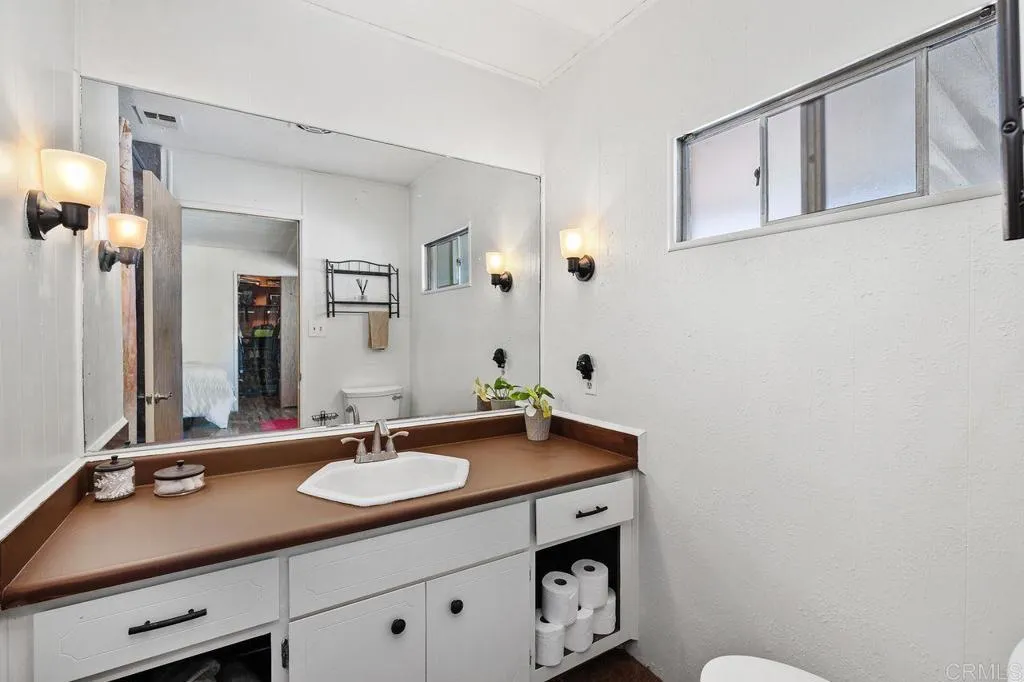 8301 Mission Gorge Road, Unit 86 Santee, CA 92071 - Photo 23 of 43