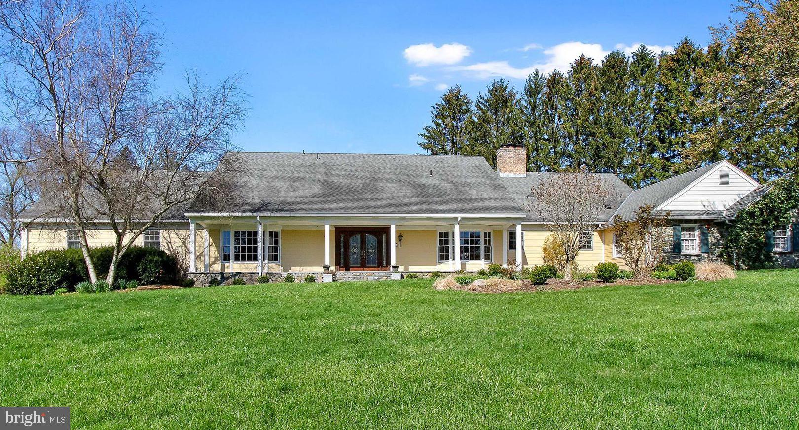 2004 Crescent Road York, PA 17403 - Photo 1 of 53