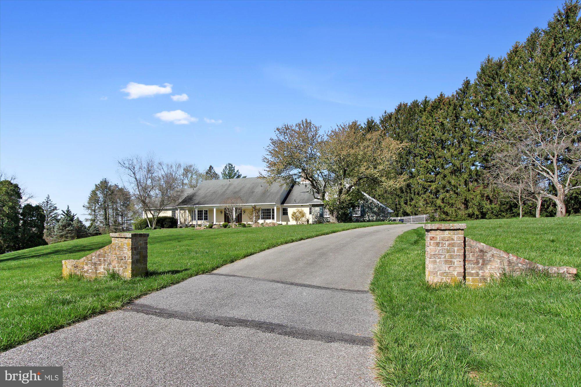 2004 Crescent Road York, PA 17403 - Photo 2 of 53