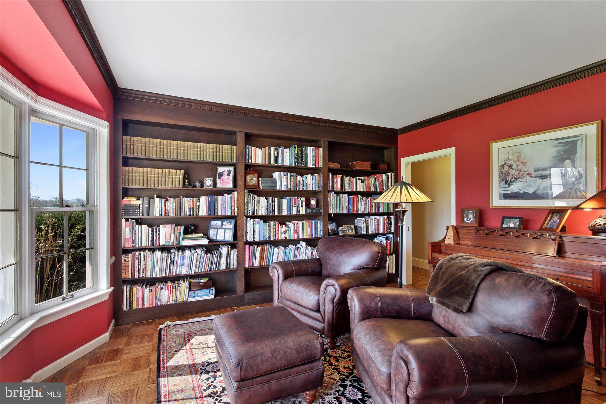 2004 Crescent Road York, PA 17403 - Photo 8 of 53