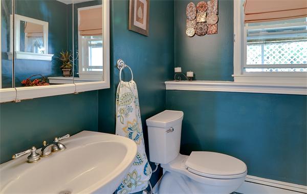 137 Lincoln Road Walpole, MA 02081 - Photo 17 of 29 Gallery Image 17