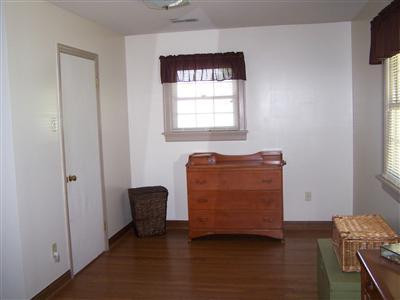 2793 Bowman Mill Road Lexington, KY 40513 - Photo 15 of 38 Master bedroom with door to bath.