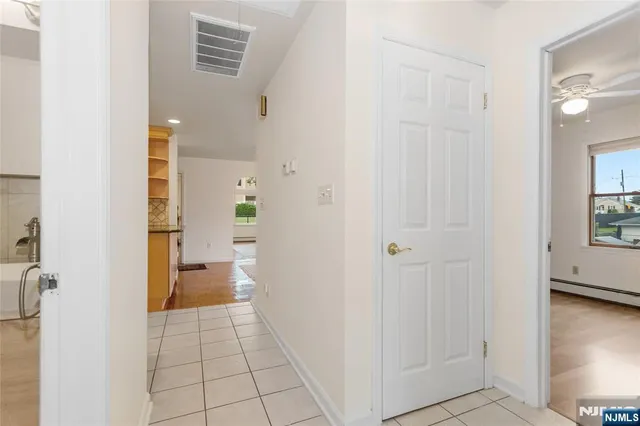 $3,900 | 130 North 7th Street, Saddle Brook, NJ 07663