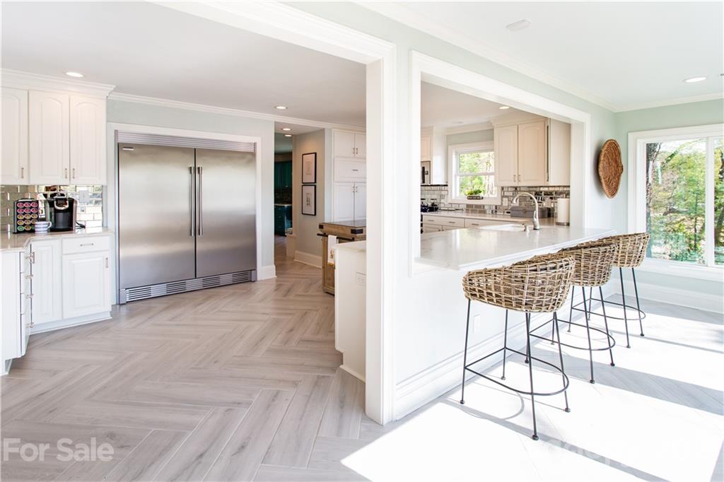 16500 Harbor View Road Charlotte, NC 28278 - Photo 16 of 48 Gallery Image 16