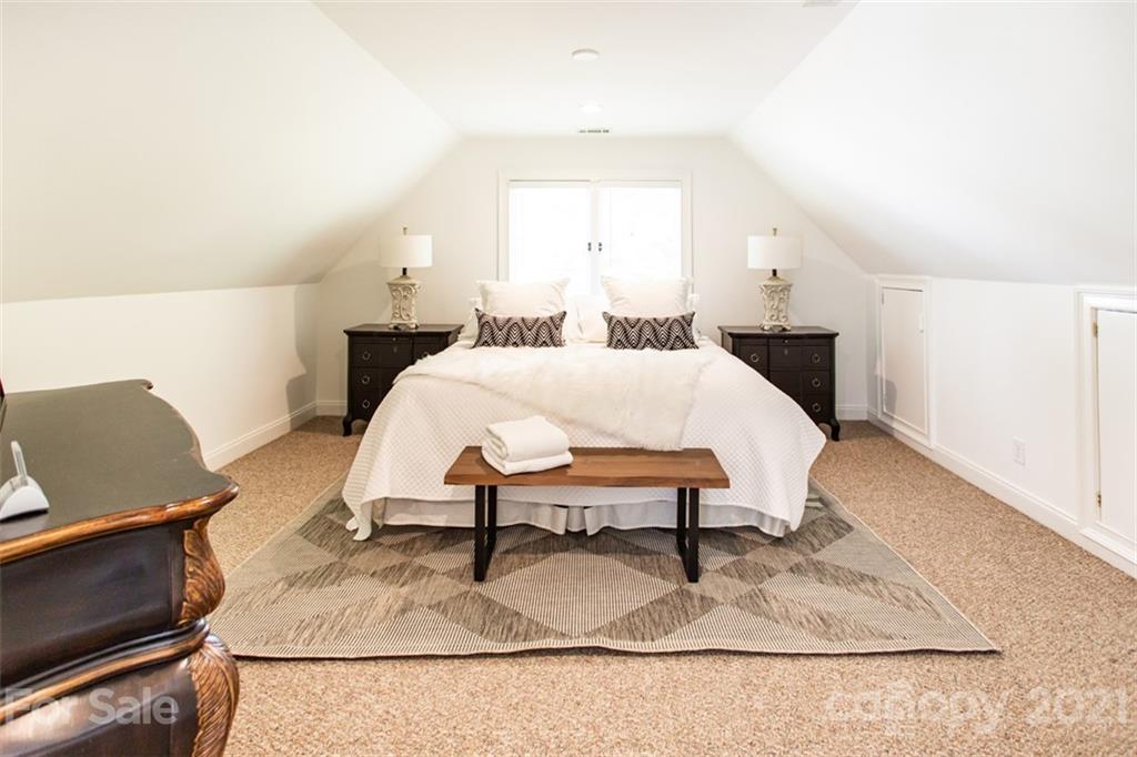 16500 Harbor View Road Charlotte, NC 28278 - Photo 29 of 48 Gallery Image 29