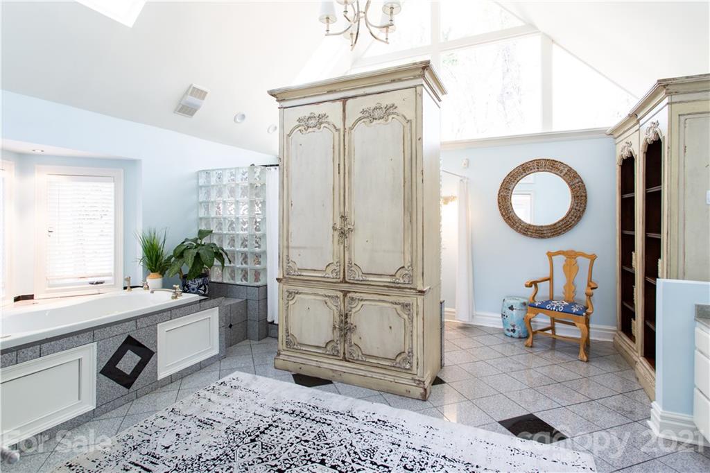 16500 Harbor View Road Charlotte, NC 28278 - Photo 36 of 48 Gallery Image 36