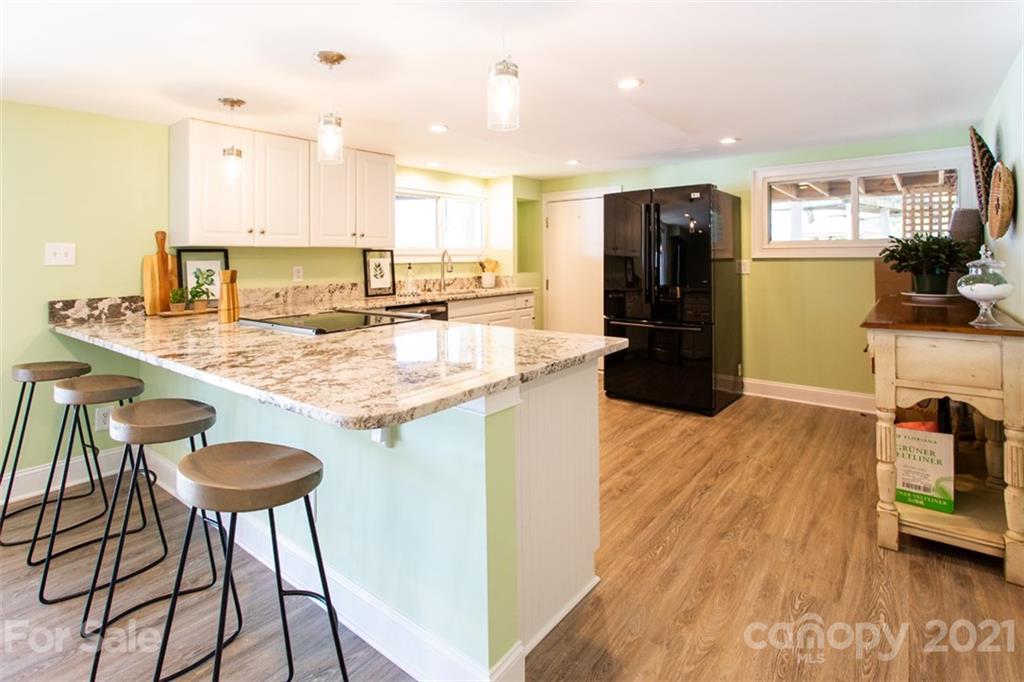 16500 Harbor View Road Charlotte, NC 28278 - Photo 39 of 48 Gallery Image 39