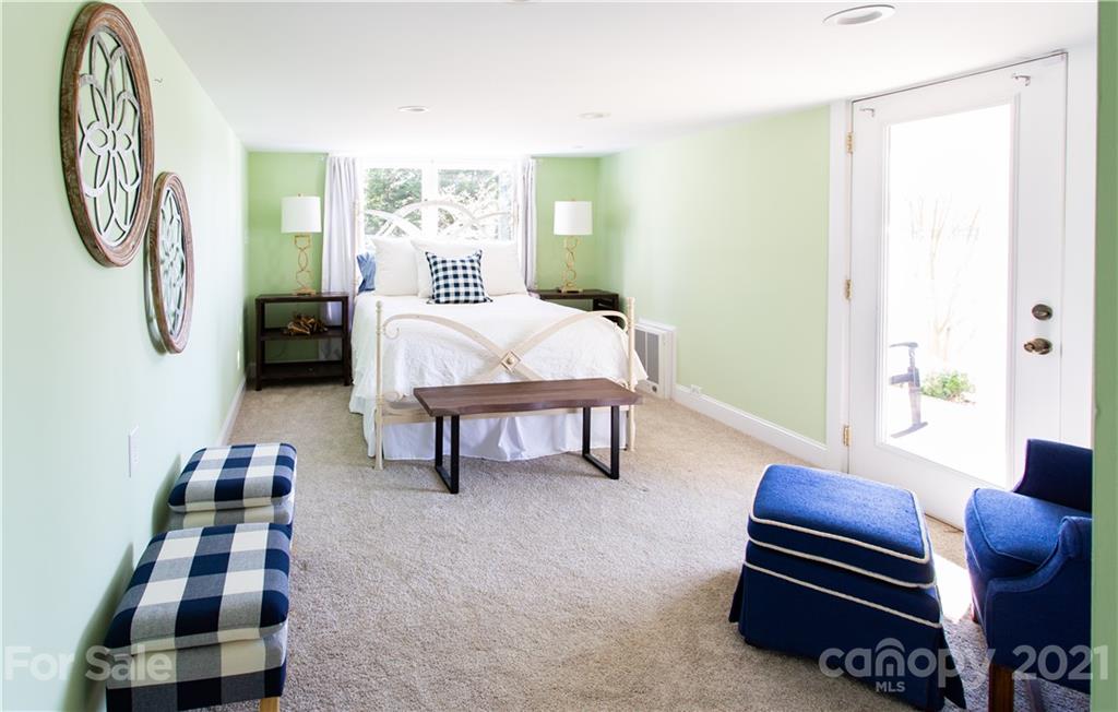 16500 Harbor View Road Charlotte, NC 28278 - Photo 42 of 48 Gallery Image 42
