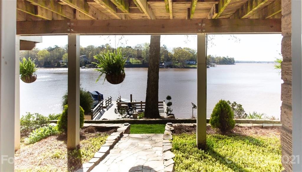 16500 Harbor View Road Charlotte, NC 28278 - Photo 44 of 48 Gallery Image 44
