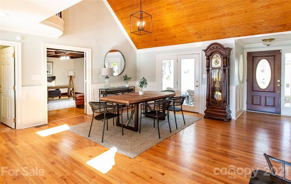 16500 Harbor View Road Charlotte, NC 28278 - Photo 8 of 48 Gallery Image 8