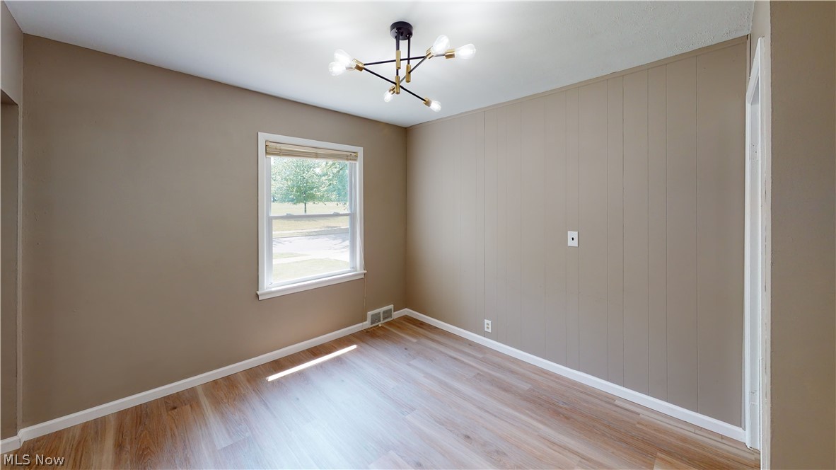 4119 Lowden Road Cleveland, OH 44121 - Photo 10 of 29