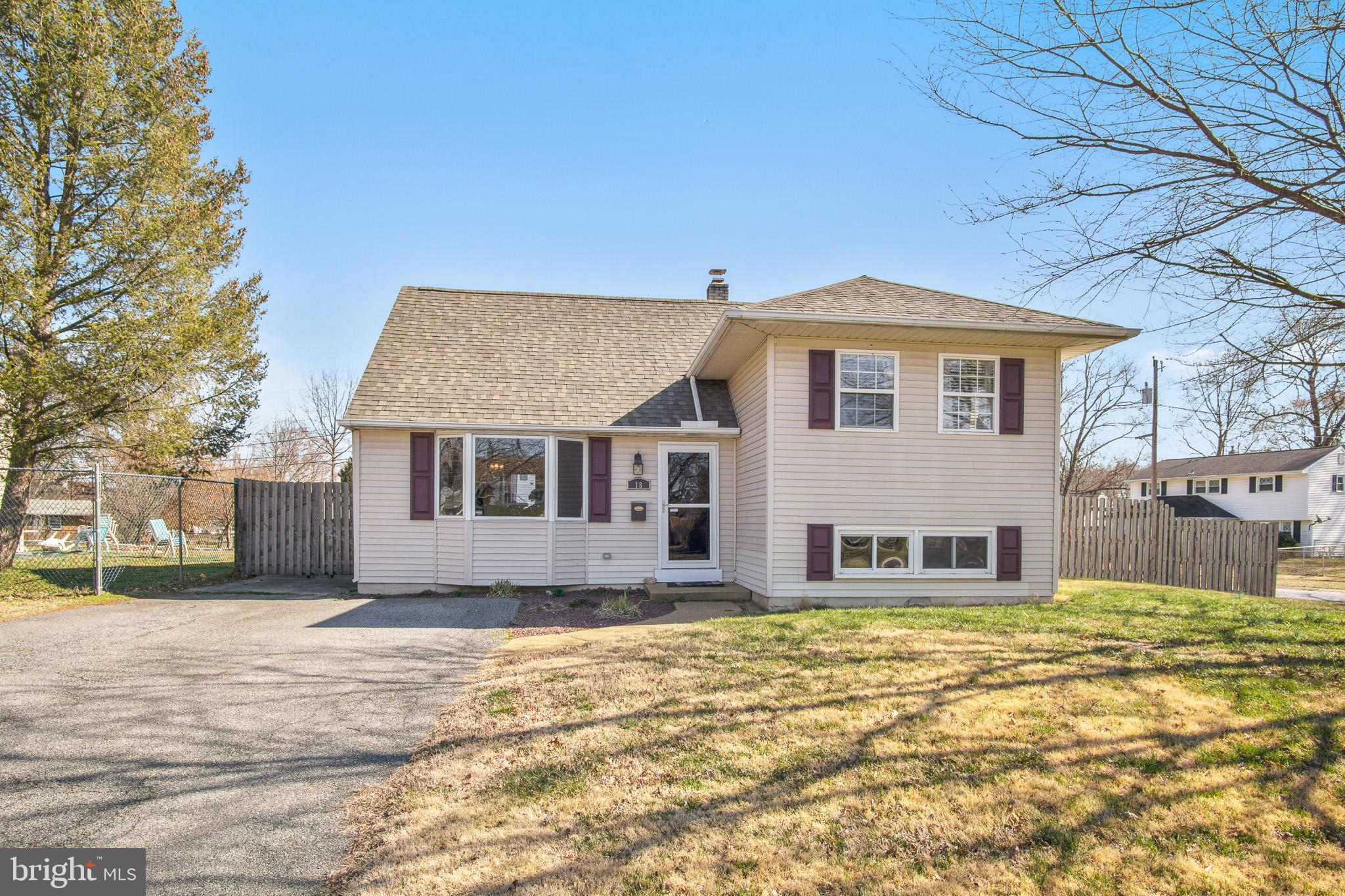 18 Matthews Road Newark, DE 19713 - Photo 1 of 25 Gallery Image 1