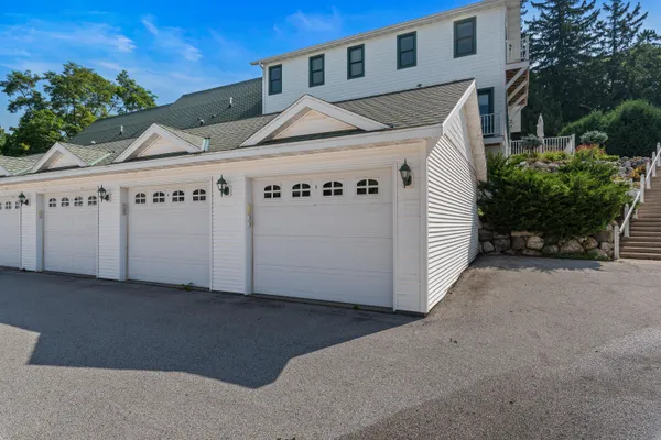 $1,099,000 | 279 Victorian Village Drive, Unit 40, Elkhart Lake, WI 53020