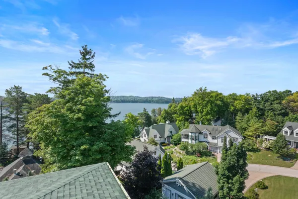 $1,099,000 | 279 Victorian Village Drive, Unit 40, Elkhart Lake, WI 53020